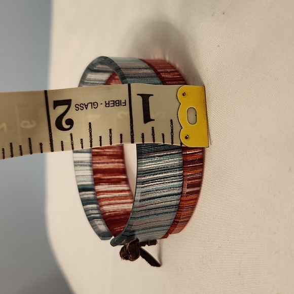 2/$30 Blue and red resin bracelet - Picture 6 of 6